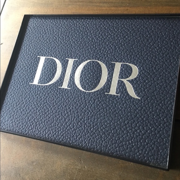 Dior and Ferragamo logo bags and free frames - Picture 2 of 4